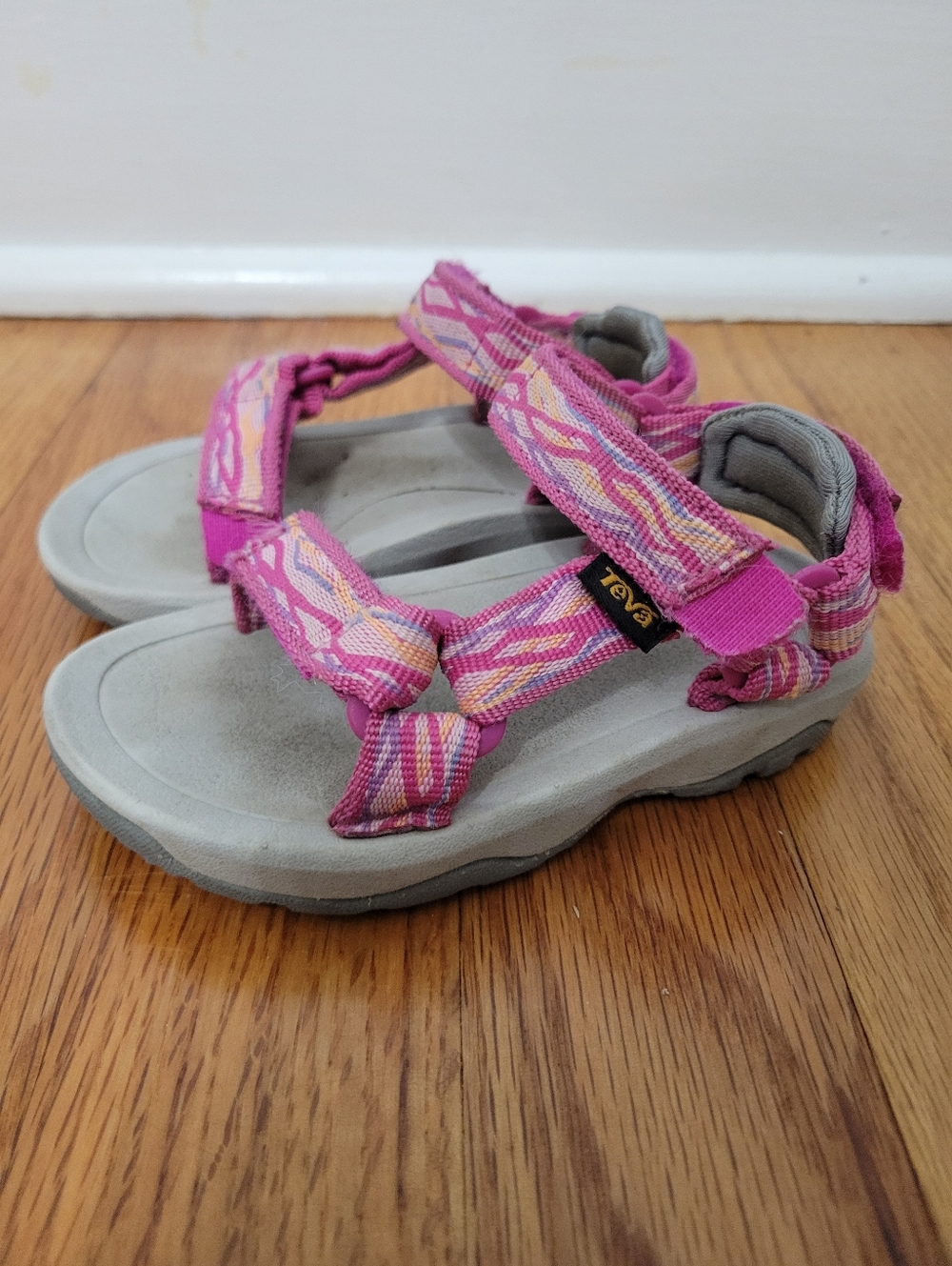 Teva Hurricane XLT 2 Little Girls Toddler Sandal Size 5 Delmar Pink Outdoor